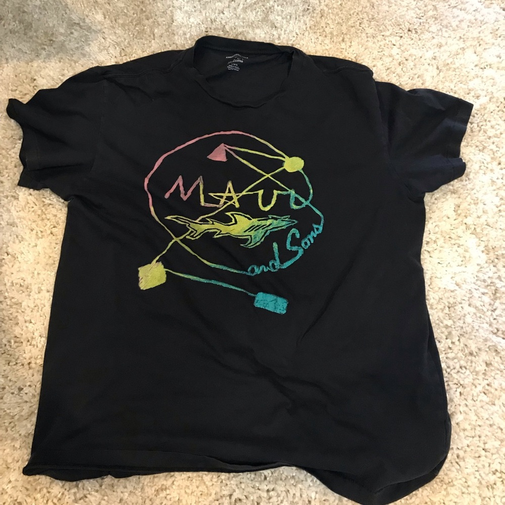 Maui and sons shirt